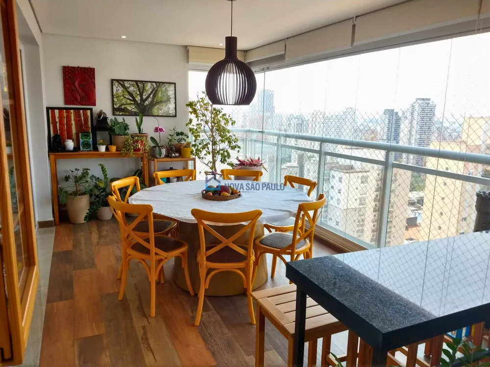 Apartamento à venda com 3 quartos, 124m² - Foto 1