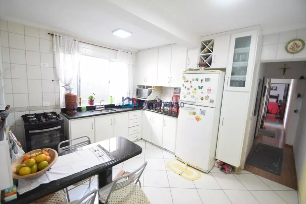 Casa à venda com 2 quartos, 150m² - Foto 4