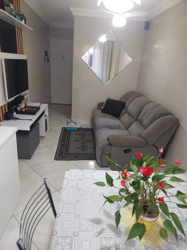 Apartamento à venda com 2 quartos, 44m² - Foto 4