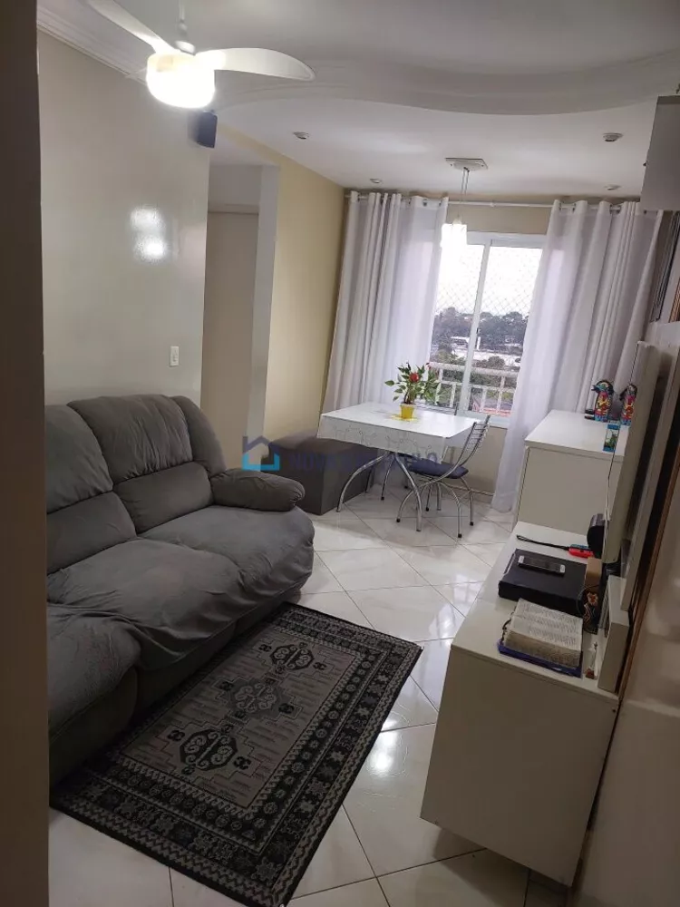 Apartamento à venda com 2 quartos, 44m² - Foto 2