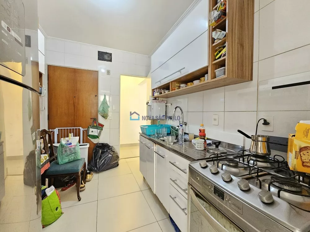 Apartamento à venda com 2 quartos, 75m² - Foto 4