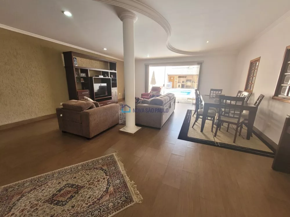 Casa à venda com 4 quartos, 300m² - Foto 5