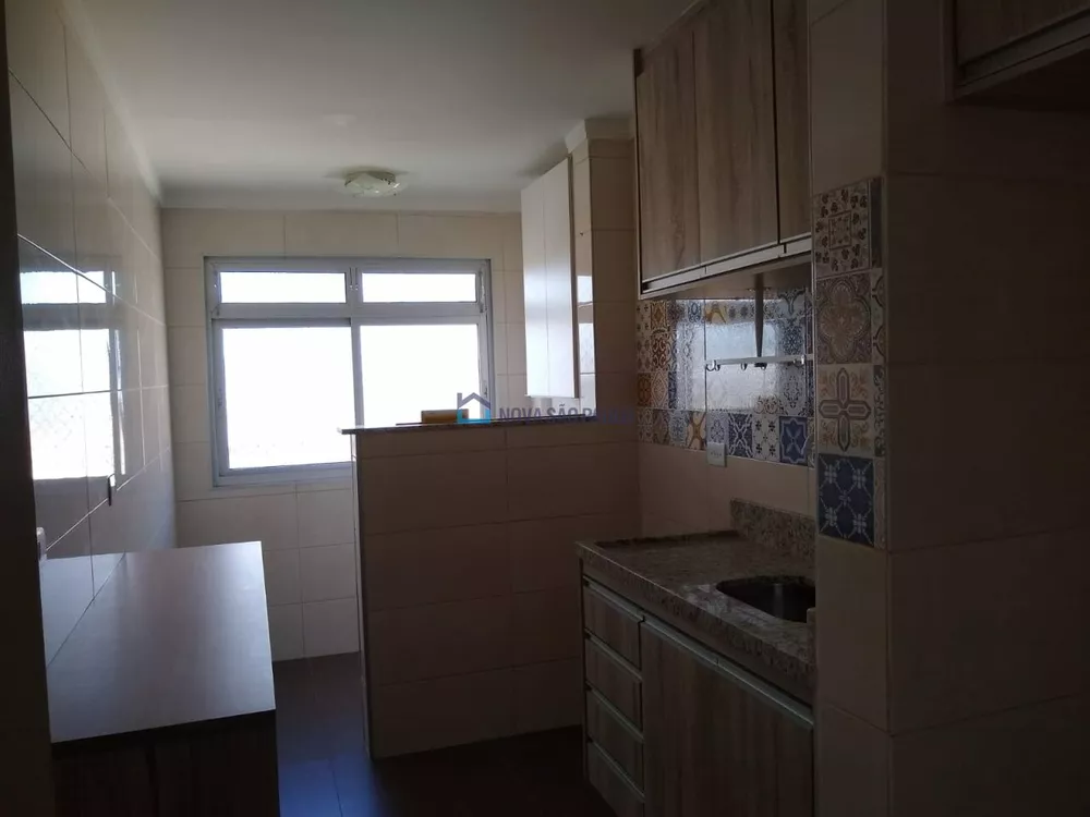 Apartamento à venda com 2 quartos, 60m² - Foto 7