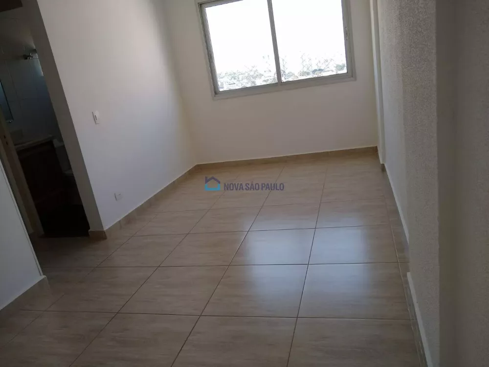 Apartamento à venda com 2 quartos, 60m² - Foto 1