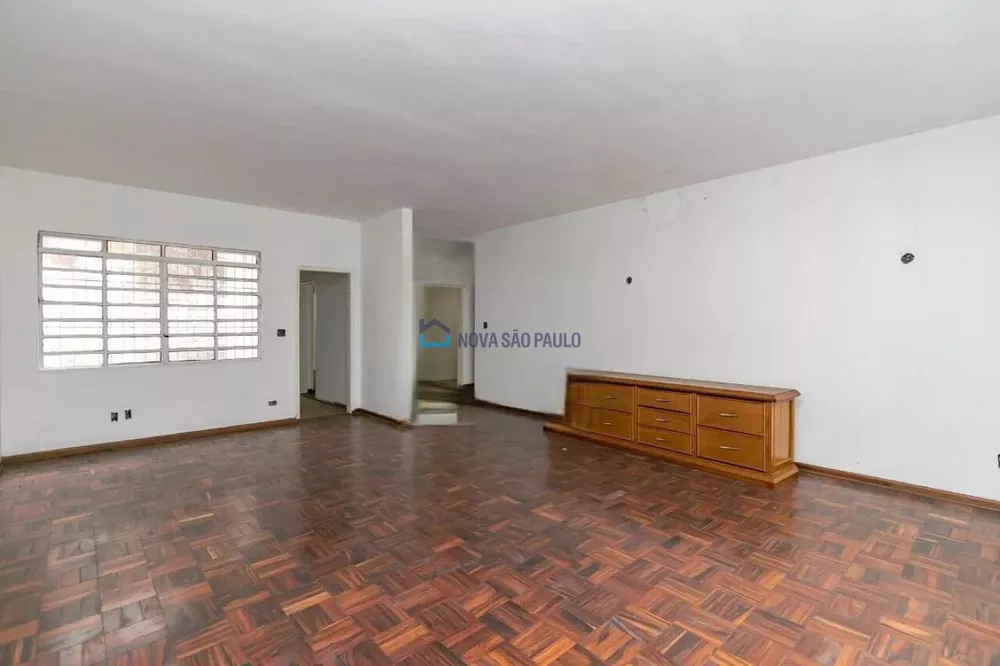 Casa à venda com 3 quartos, 290m² - Foto 1