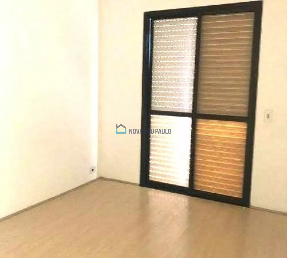 Apartamento à venda com 2 quartos, 67m² - Foto 2