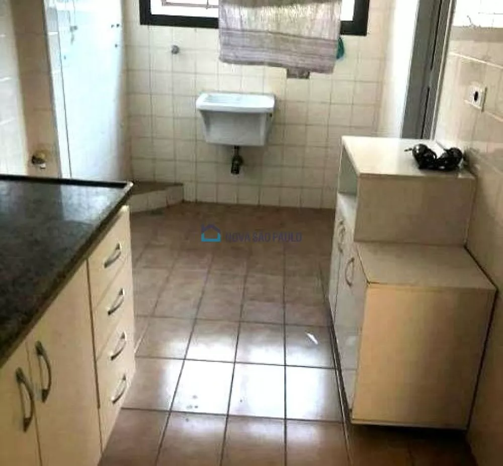 Apartamento à venda com 2 quartos, 67m² - Foto 4