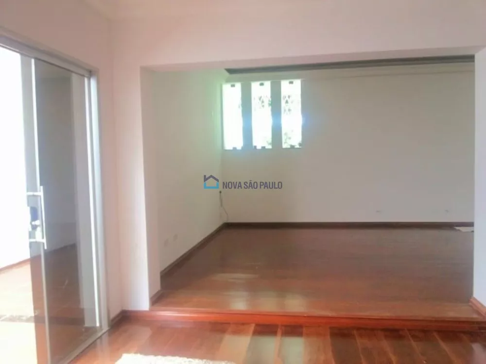 Casa à venda com 3 quartos, 320m² - Foto 4