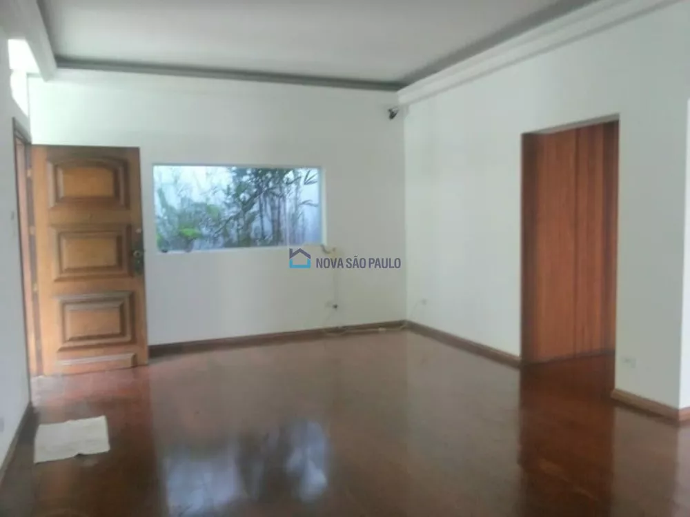 Casa à venda com 3 quartos, 320m² - Foto 2