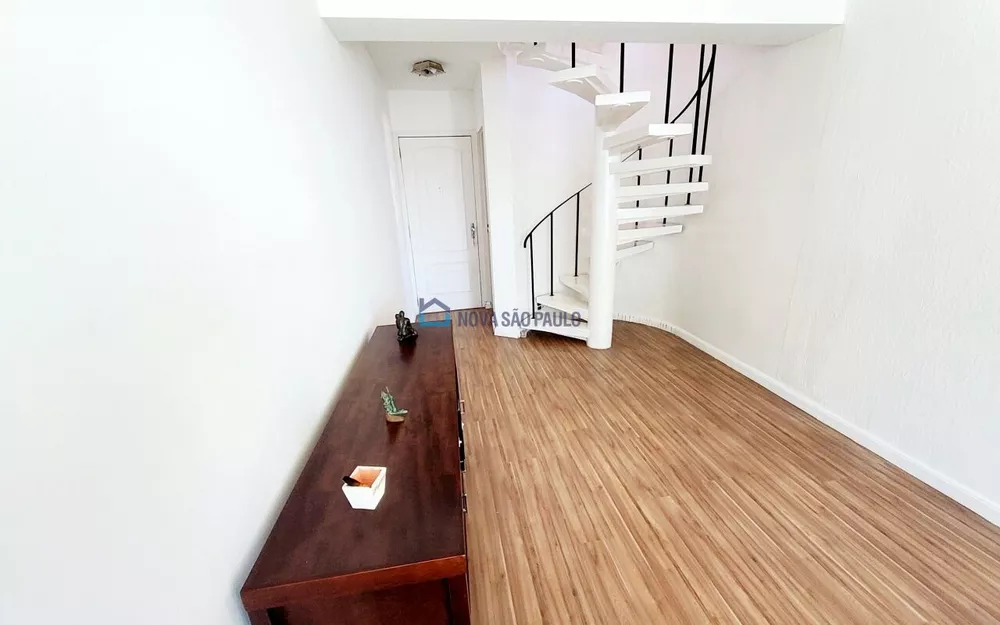 Apartamento à venda com 3 quartos, 140m² - Foto 3