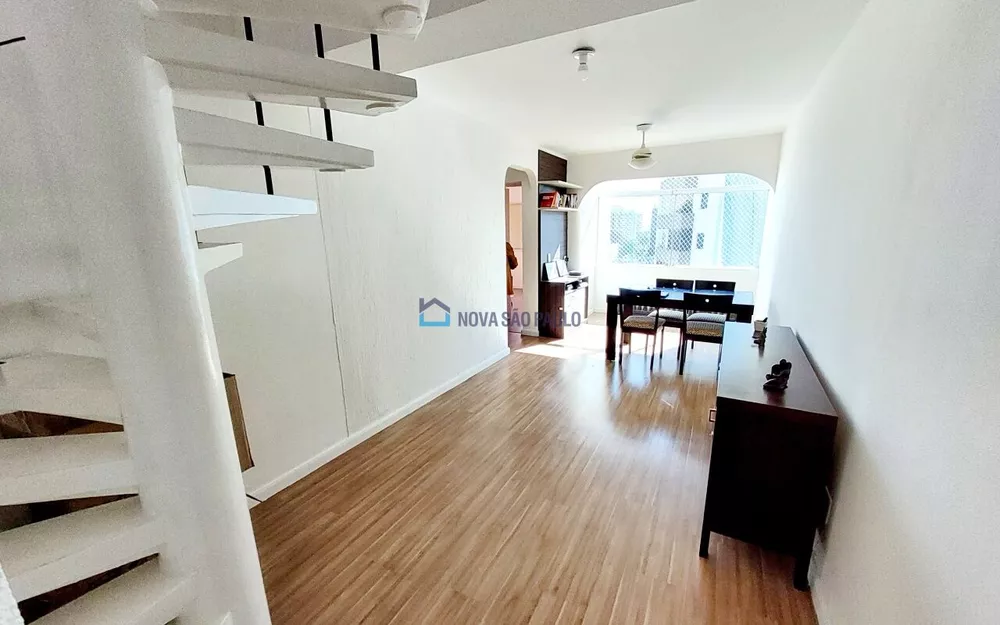 Apartamento à venda com 3 quartos, 140m² - Foto 2