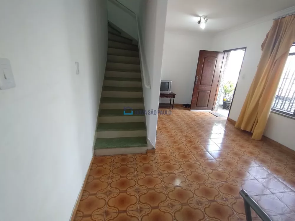 Casa à venda com 3 quartos, 120m² - Foto 1