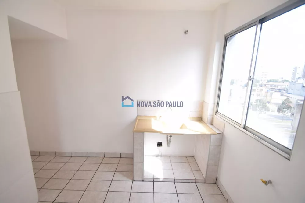 Apartamento para alugar com 2 quartos, 65m² - Foto 8