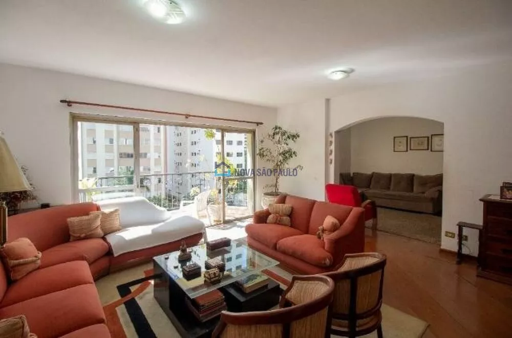 Apartamento à venda com 3 quartos, 158m² - Foto 1