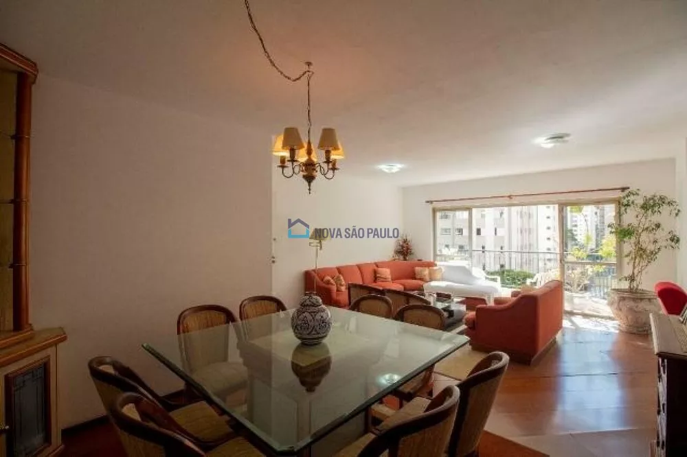 Apartamento à venda com 3 quartos, 158m² - Foto 2