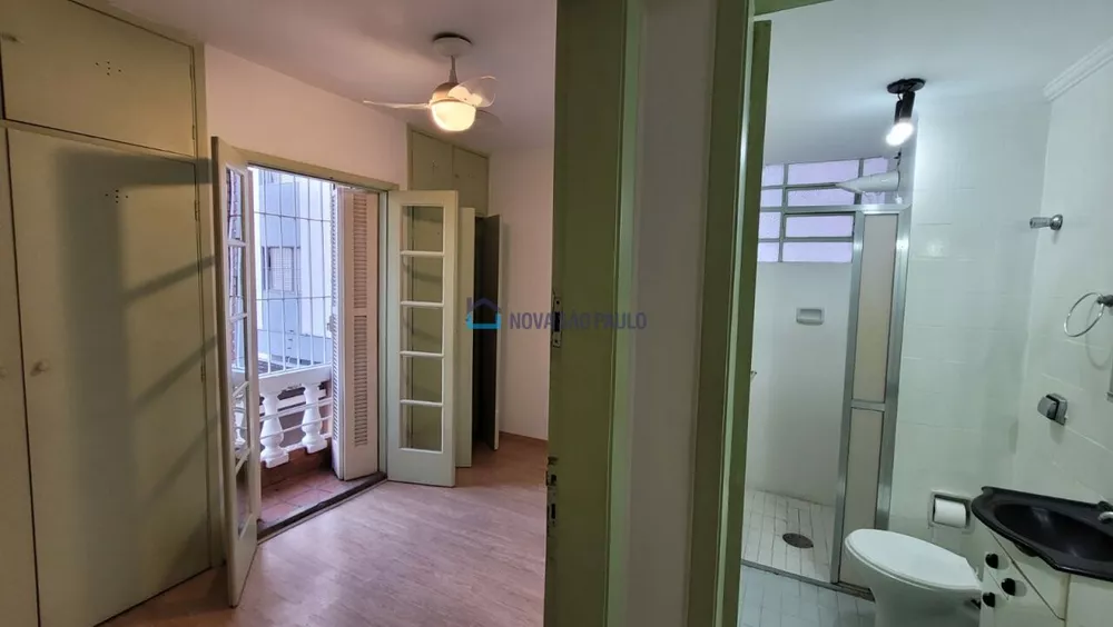 Apartamento à venda com 2 quartos, 72m² - Foto 2