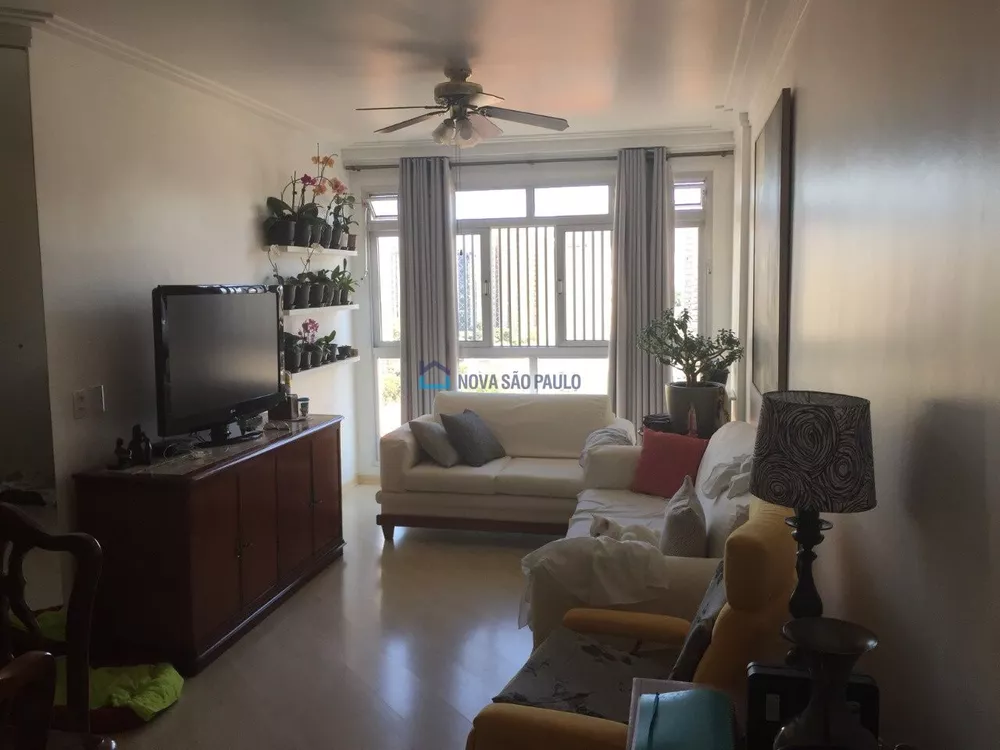 Apartamento à venda com 3 quartos, 94m² - Foto 1