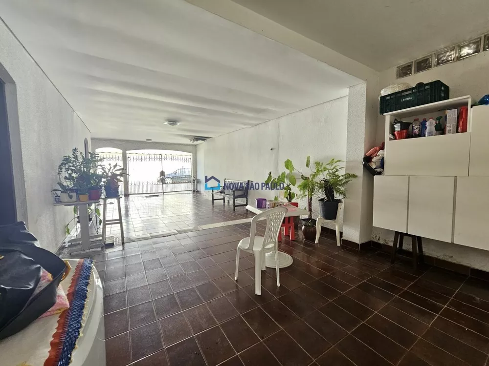 Casa à venda com 3 quartos, 382m² - Foto 1