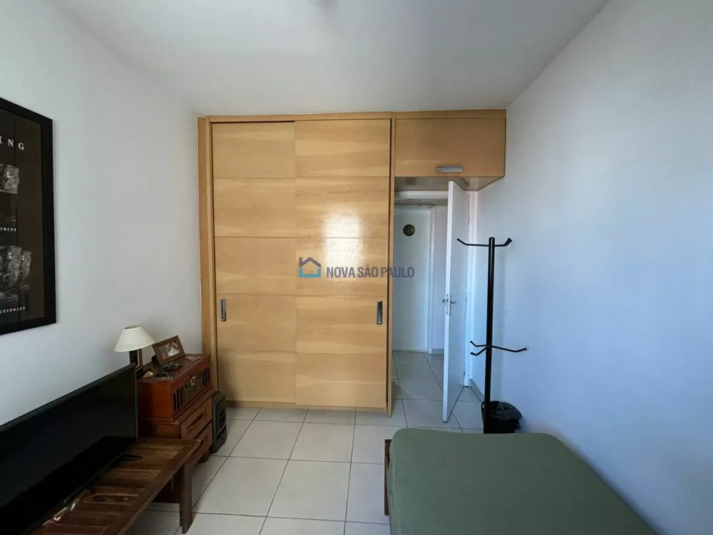 Apartamento à venda com 2 quartos, 68m² - Foto 3