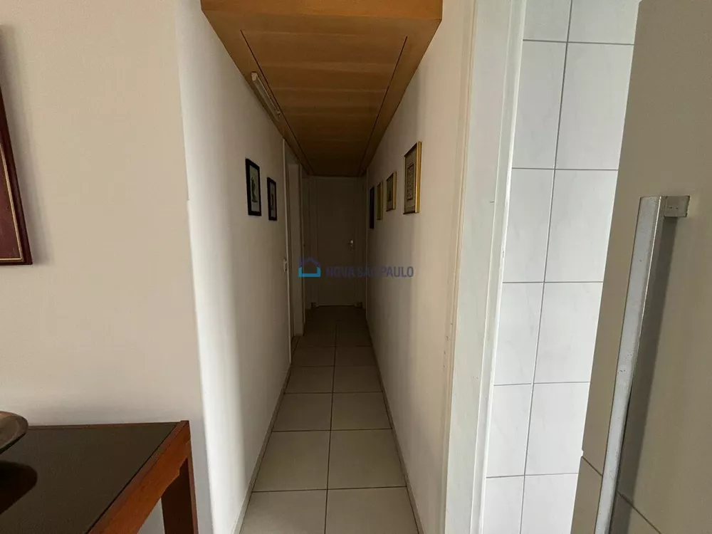 Apartamento à venda com 2 quartos, 68m² - Foto 4