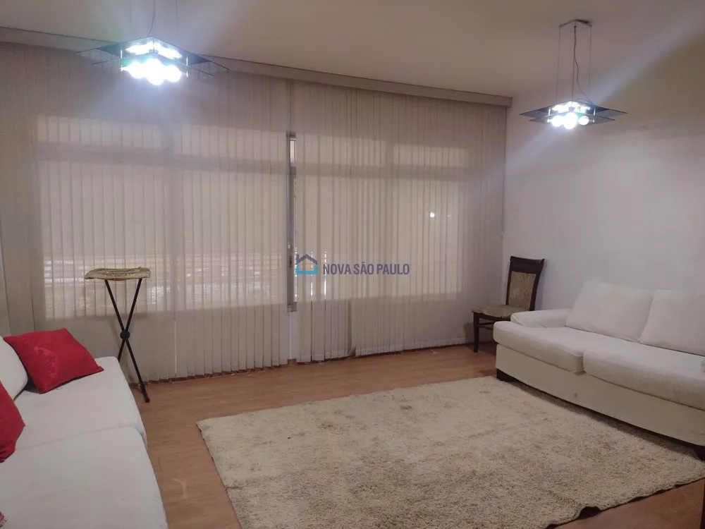 Casa para alugar com 6 quartos, 172m² - Foto 1