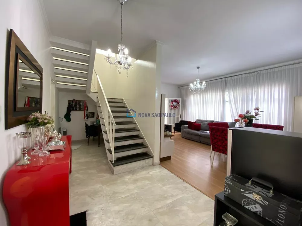 Casa à venda com 3 quartos, 220m² - Foto 5