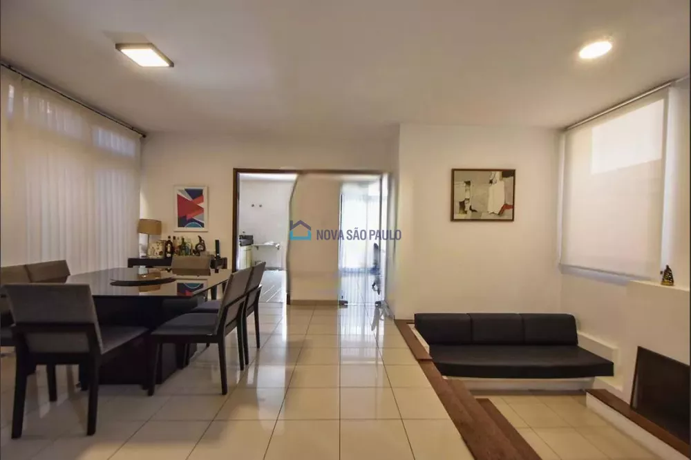 Casa à venda com 4 quartos, 296m² - Foto 2