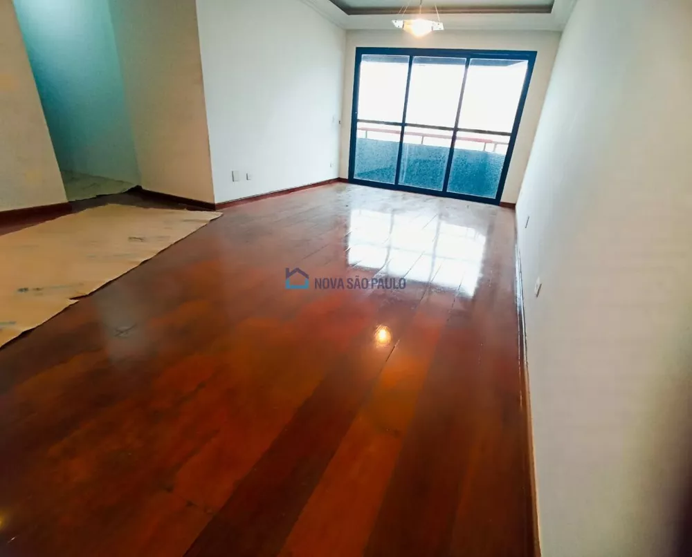 Apartamento à venda com 3 quartos, 230m² - Foto 1