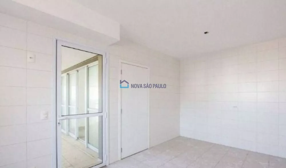 Apartamento à venda com 4 quartos, 241m² - Foto 8