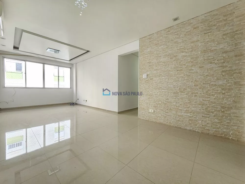 Apartamento à venda com 3 quartos, 101m² - Foto 1