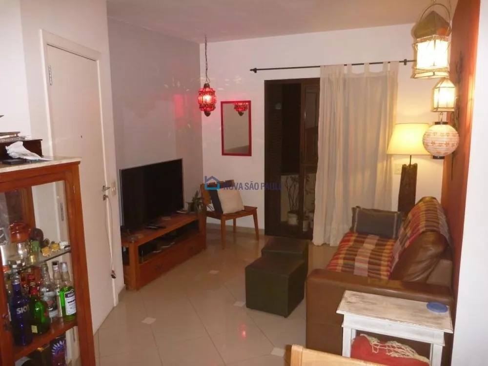 Apartamento à venda com 3 quartos, 77m² - Foto 1