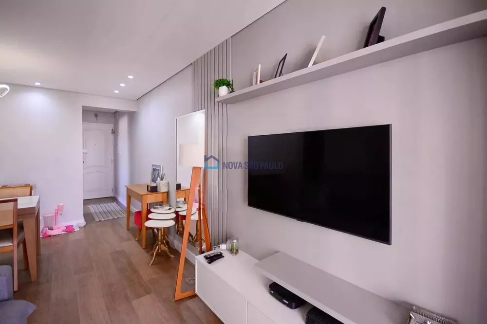 Apartamento à venda com 2 quartos, 57m² - Foto 1