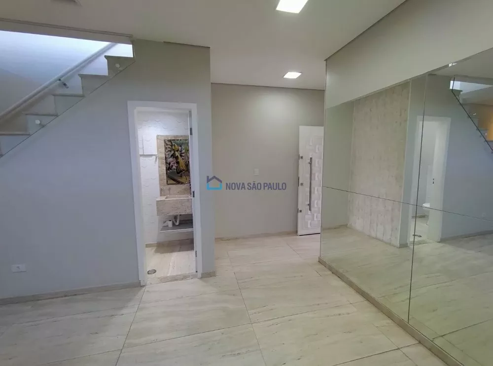 Casa à venda com 2 quartos, 200m² - Foto 3