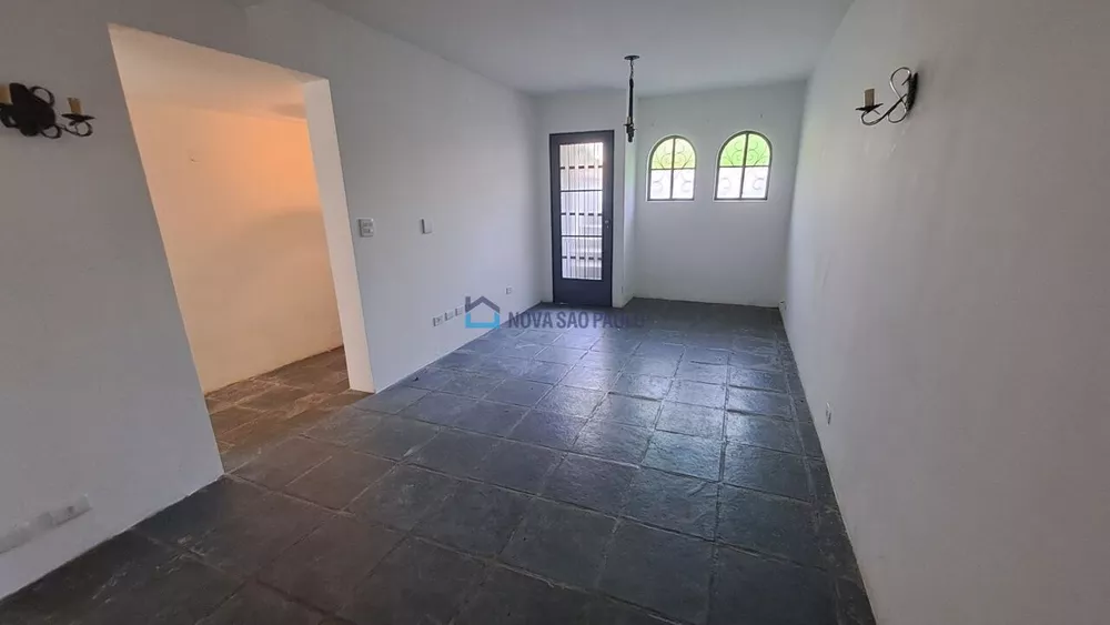 Casa à venda com 3 quartos, 175m² - Foto 2