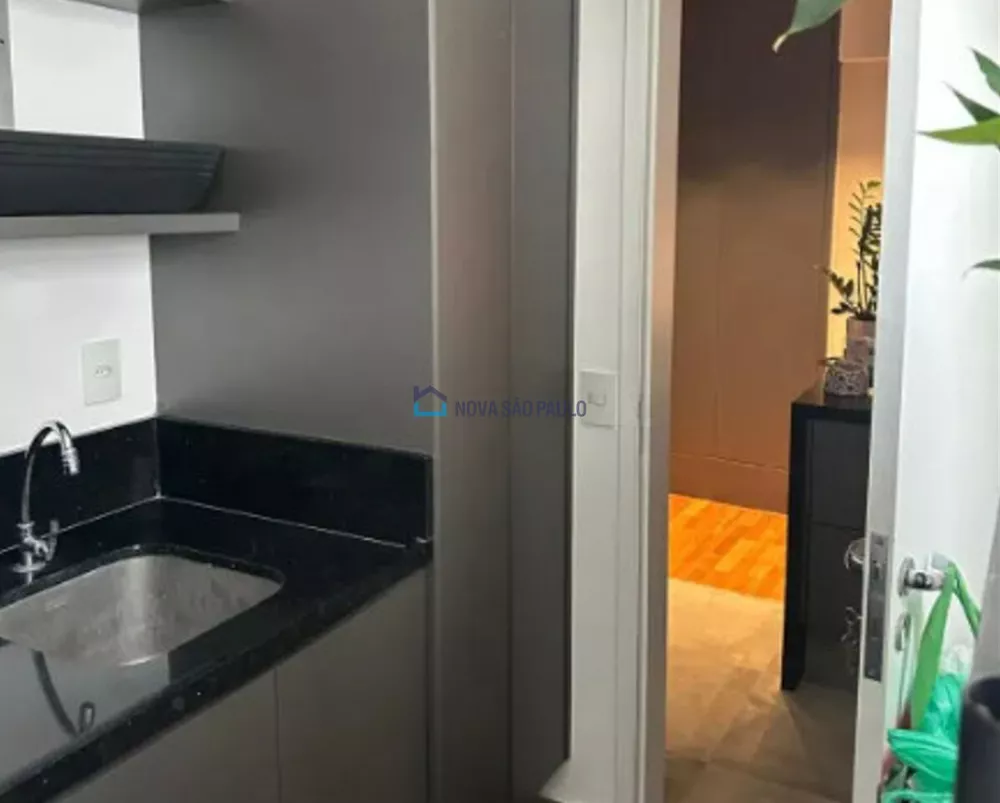 Apartamento à venda com 3 quartos, 240m² - Foto 3