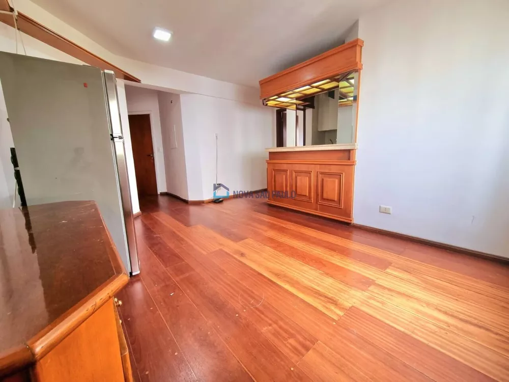 Apartamento para alugar com 1 quarto, 45m² - Foto 2