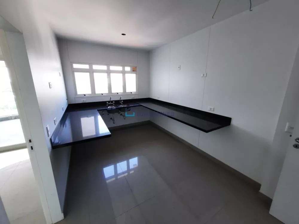 Apartamento à venda com 4 quartos, 324m² - Foto 4