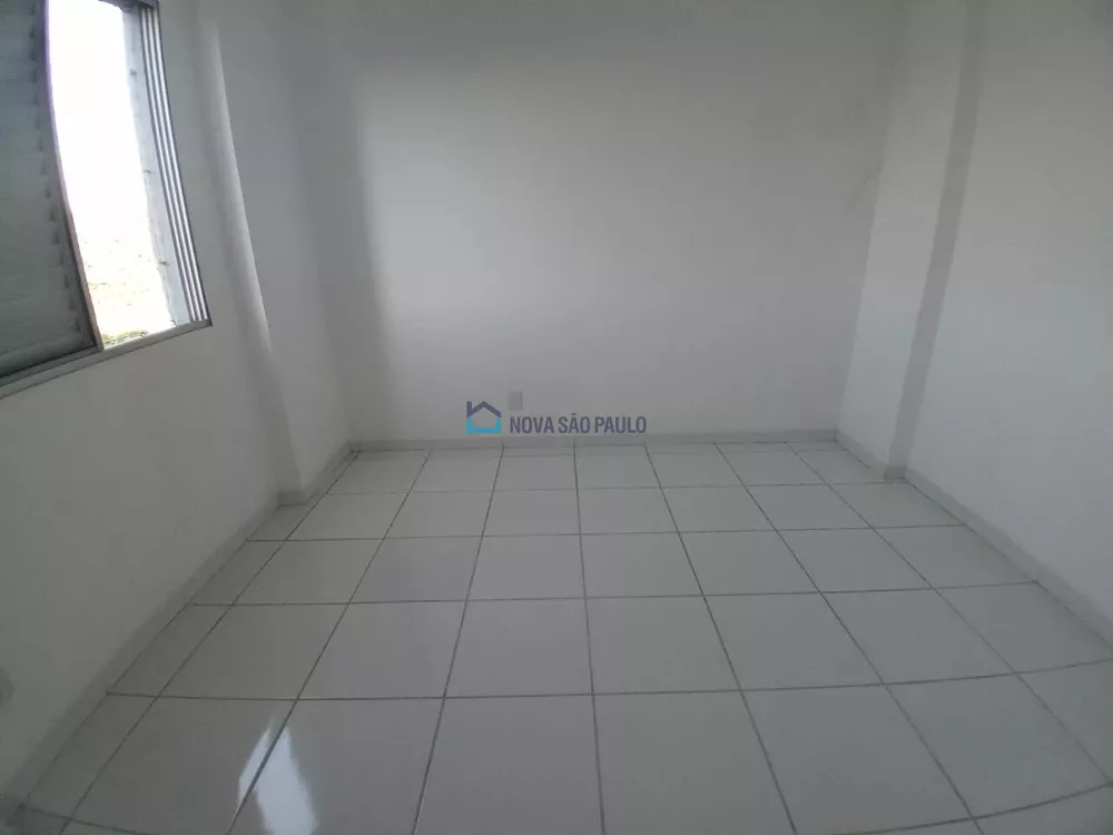 Apartamento para alugar com 2 quartos, 65m² - Foto 4