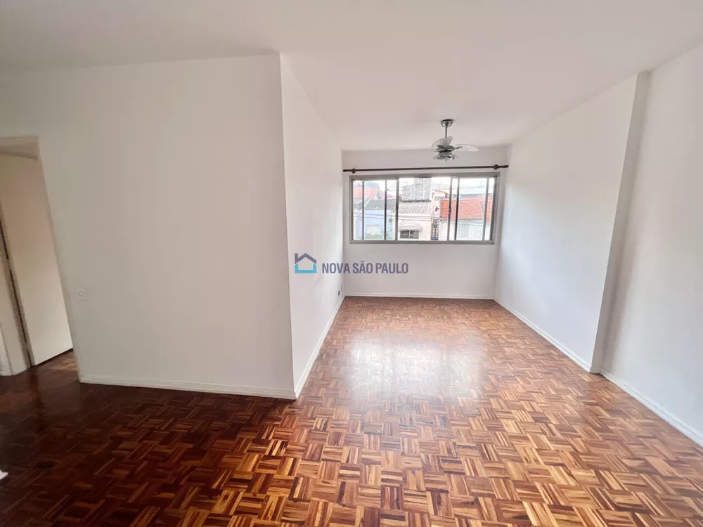 Apartamento à venda com 2 quartos, 77m² - Foto 2