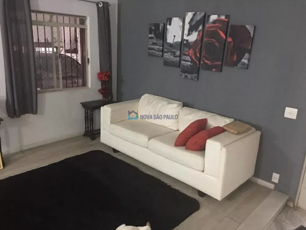 Casa à venda com 3 quartos, 196m² - Foto 2