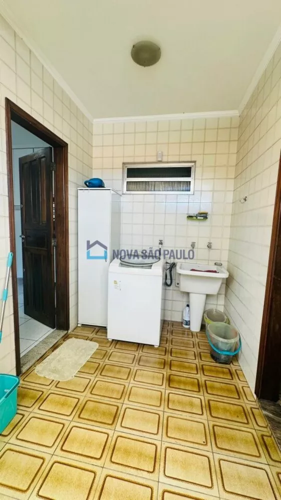 Casa à venda com 5 quartos, 300m² - Foto 7