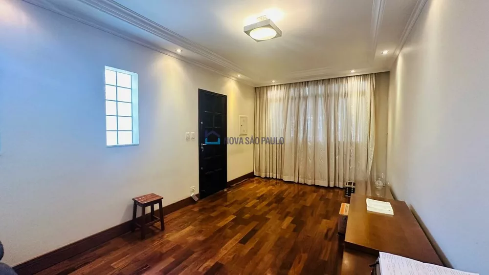 Casa à venda com 5 quartos, 300m² - Foto 1