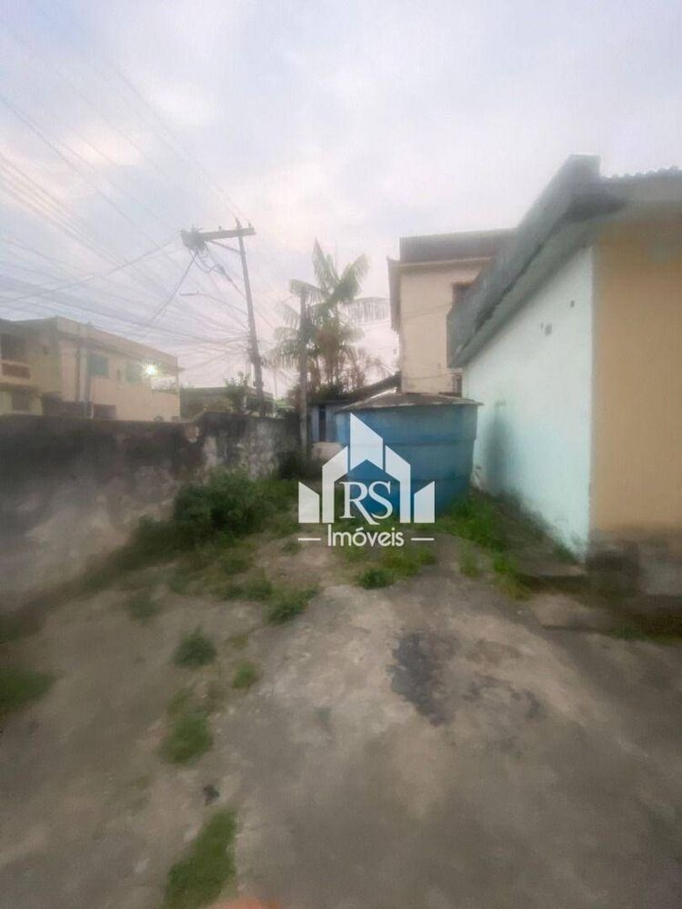 Casa à venda com 4 quartos, 200m² - Foto 2