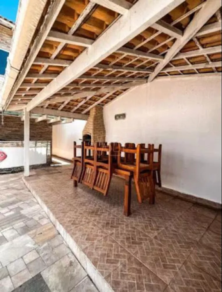 Casa, 4 quartos, 220 m² - Foto 1