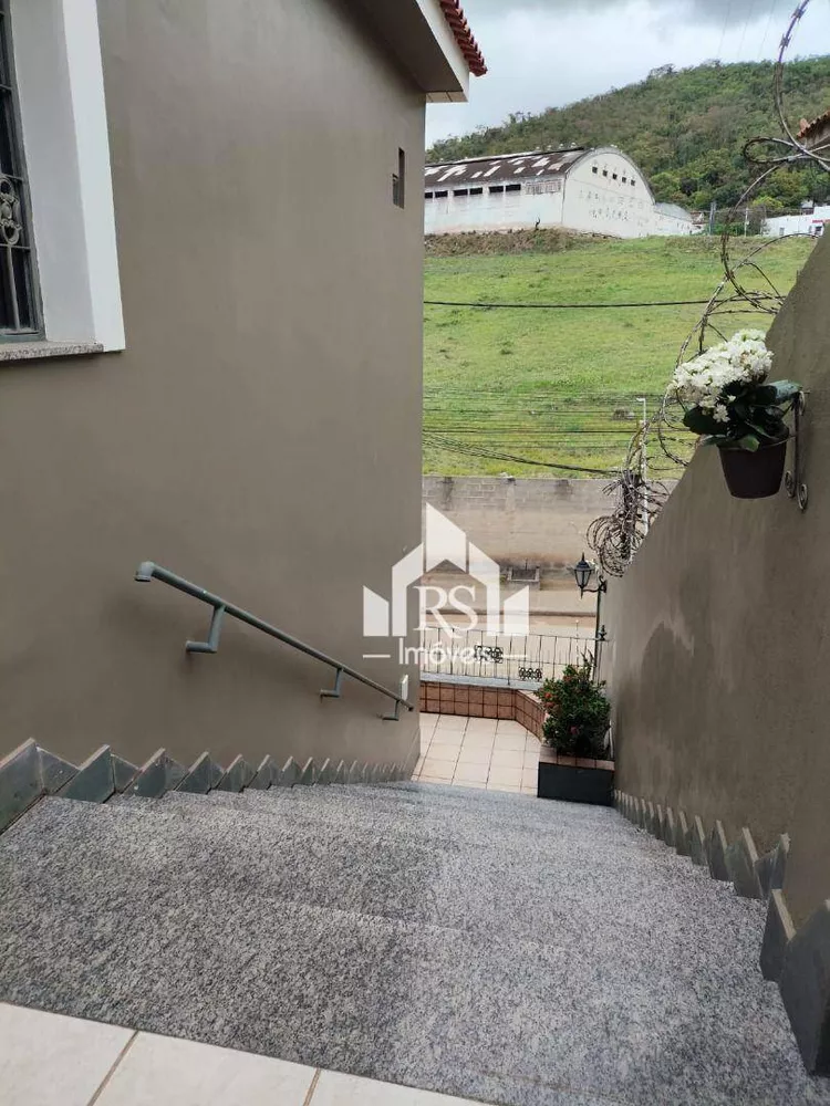 Casa, 3 quartos, 250 m² - Foto 13