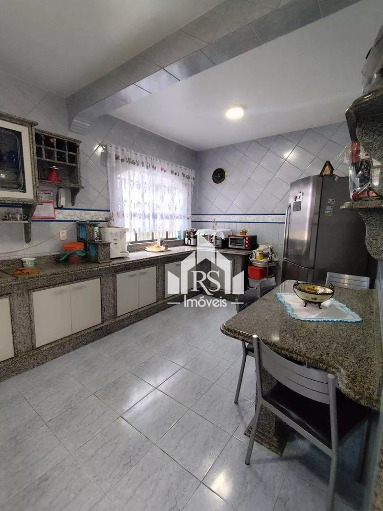Casa, 3 quartos, 250 m² - Foto 20