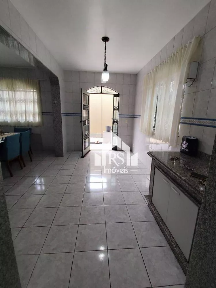Casa, 3 quartos, 250 m² - Foto 12