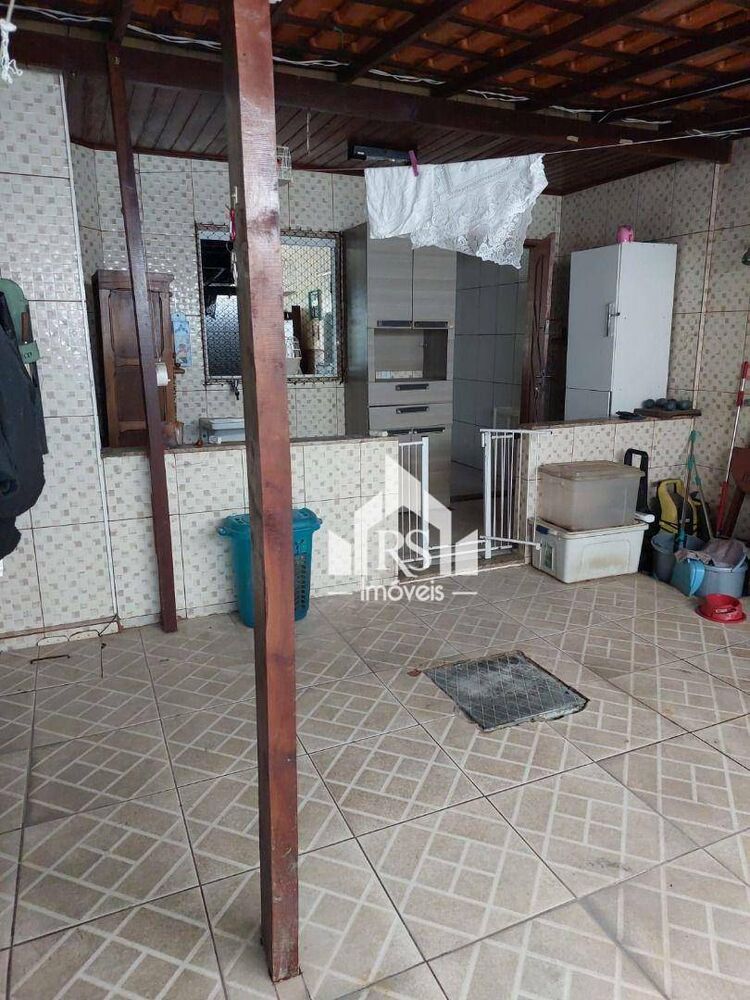 Casa à venda com 2 quartos, 70m² - Foto 10