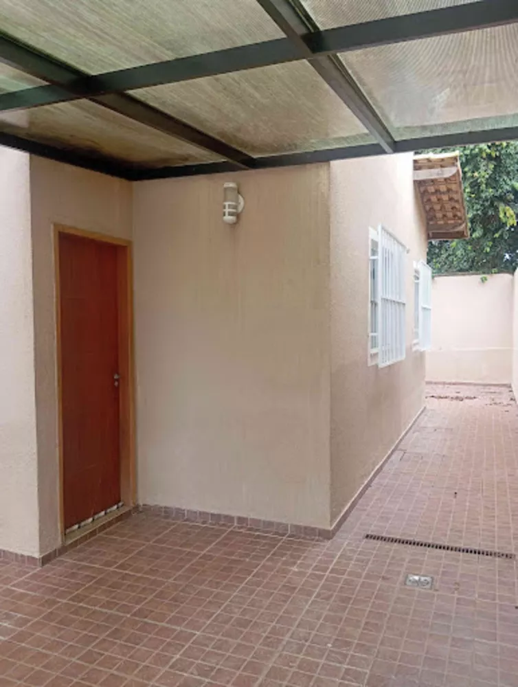 Casa à venda com 3 quartos, 132m² - Foto 3