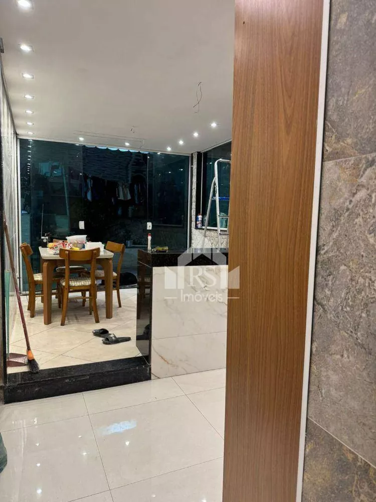 Casa, 4 quartos, 226 m² - Foto 1